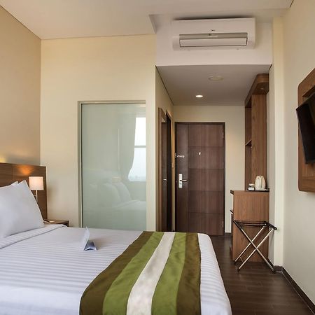 Grand Whiz Poins Simatupang Τζακάρτα Εξωτερικό φωτογραφία