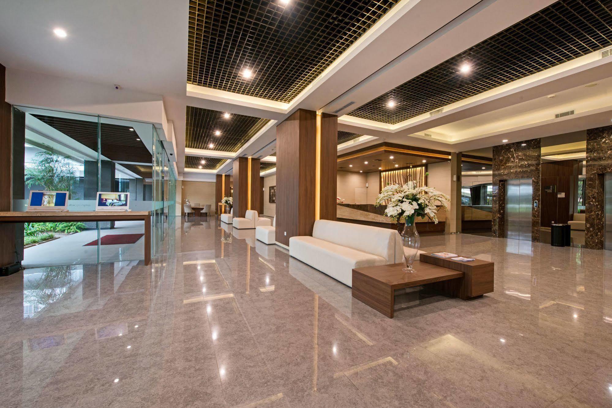 Grand Whiz Poins Simatupang Τζακάρτα Εξωτερικό φωτογραφία