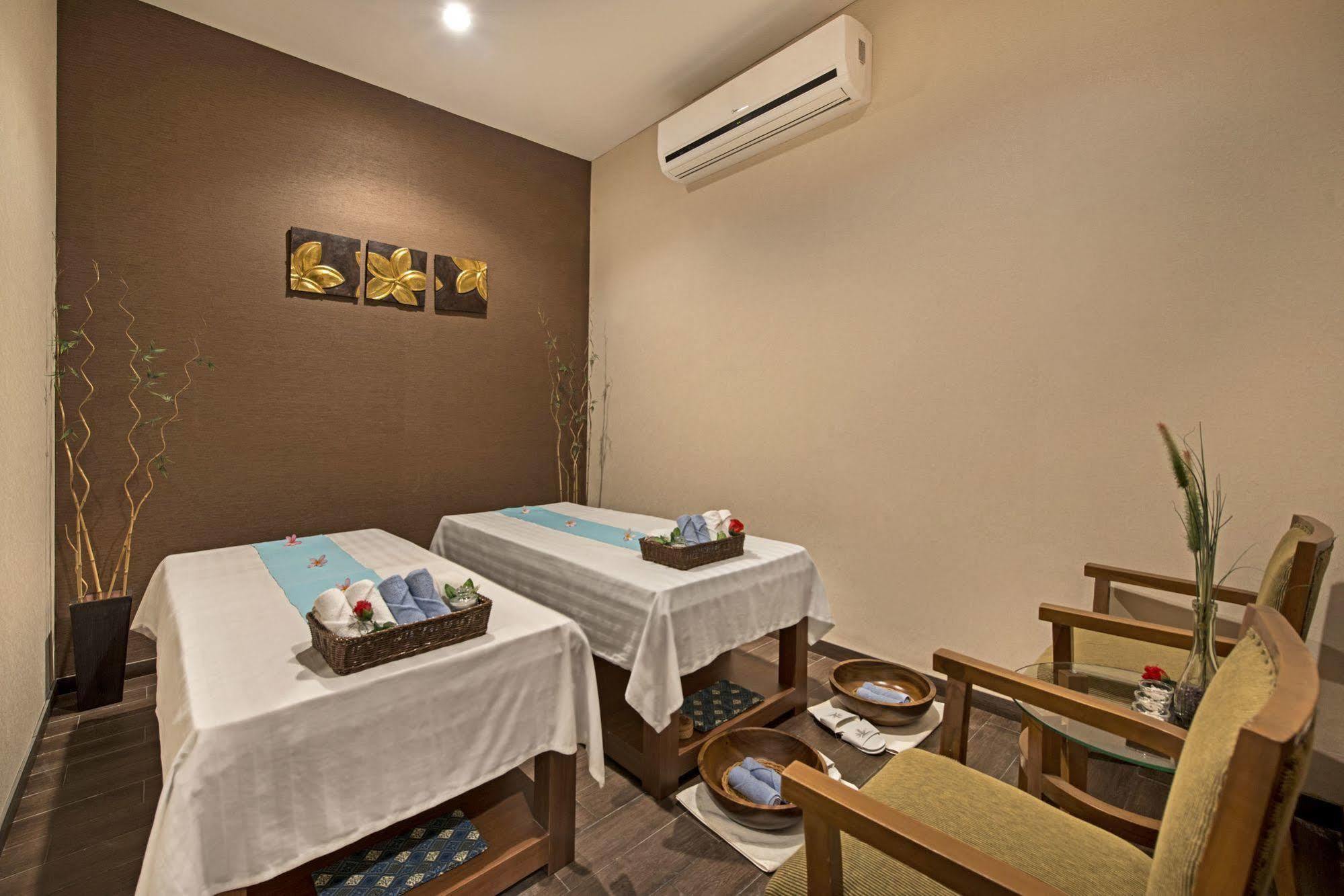 Grand Whiz Poins Simatupang Τζακάρτα Εξωτερικό φωτογραφία